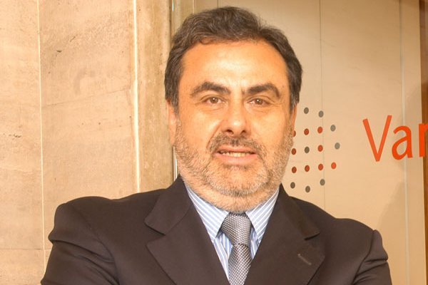 René Peralta, gerente general de la corredora Vantrust Capital.