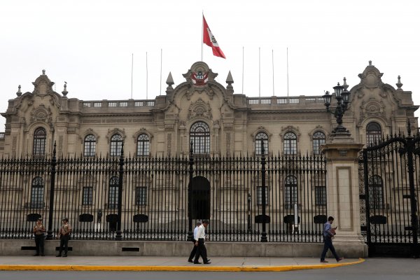 PIB de Perú se acelera en el tercer trimestre por proyectos en minas de cobre