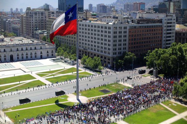 OCDE destaca reducción de la pobreza y la desigualdad en Chile, pero asegura que aún hay desequilibrios