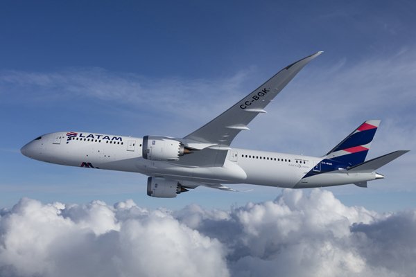 <p>Aseguran que Latam abandonará alianza OneWorld a contar de octubre de 2020</p>