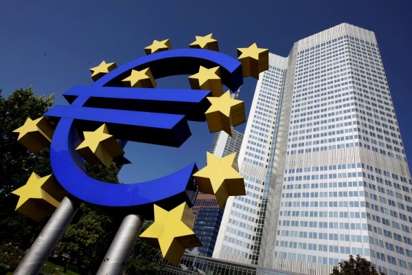 Actividad empresarial de zona euro se estanca en noviembre perjudicado por el sector de servicios