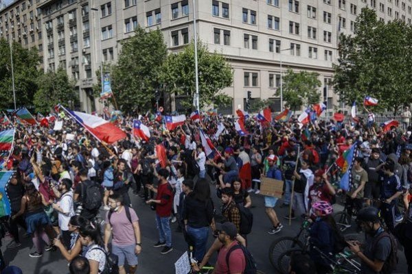 Crisis social: economistas estiman que desempleo subirá desde 7,3% a 10% en el cuarto trimestre