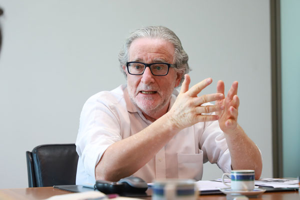 Zahler: “Tenemos mucho espacio para financiar durante algún tiempo gasto público con endeudamiento”