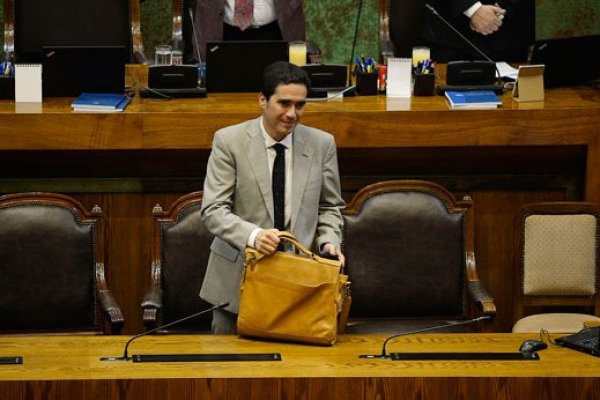 El ministro de Hacienda, Ignacio Briones, cumplió ayer un mes en el cargo. Foto: Agencia Uno