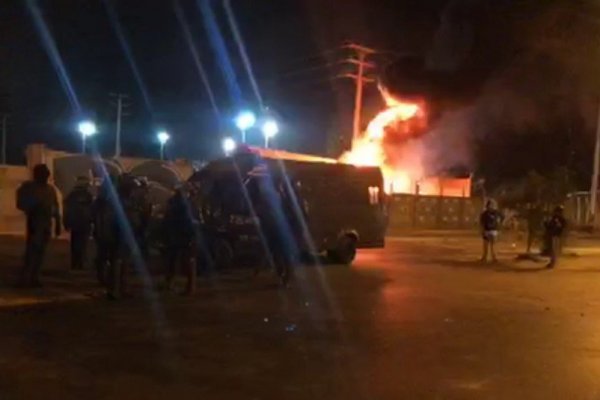 Manifestantes atacan subestación de CGE en Copiapó