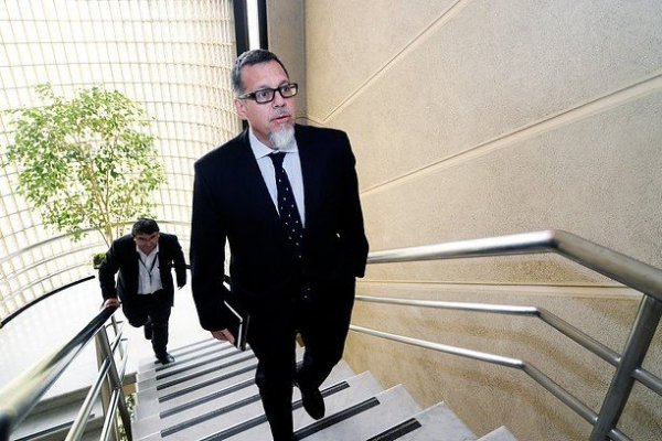 Lagos Weber abogó por una política fiscal que estimule la economía