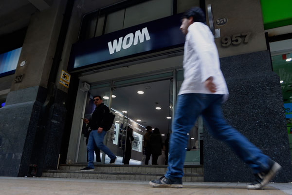 Novator busca expandir fórmula Wom: presenta oferta en concurso por banda en Colombia