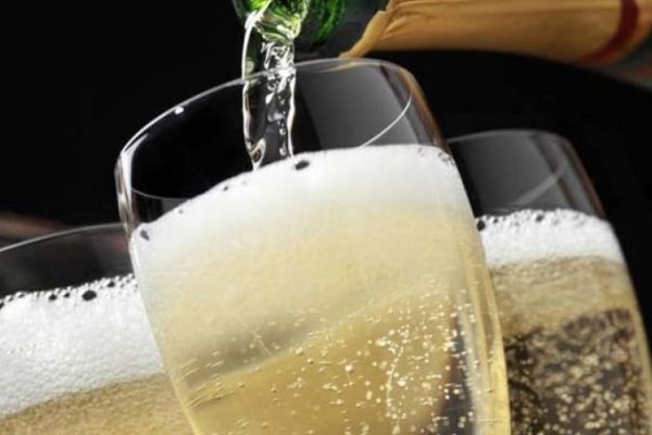 ¿Está el vino incluido en la lista de productos franceses que recibirán aranceles de EEUU?
