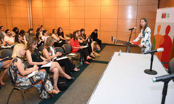 La gerenta de Personas y Organización de Enel, Liliana Schnaidt, en el seminario de ayer.