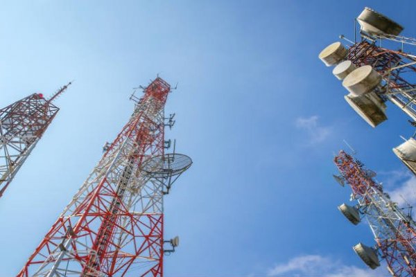 TDLC fija nuevos límites de espectro para firmas de telecomunicaciones y define condiciones para permitir al menos cuatro competidores