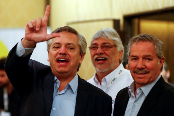 Misterio sobre ministro argentino de Economía se resolverá entre tres opciones