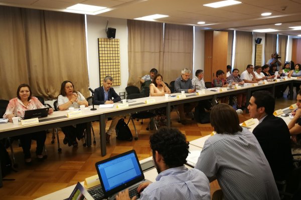 Reajuste sector público: Hacienda sube oferta y propone alza de 2,7% a quienes ganen menos de $1,7 millones