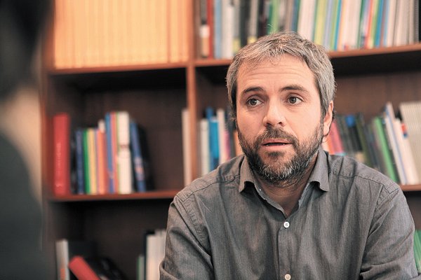 Blumel: gobierno convocará consejo para reformar Carabineros