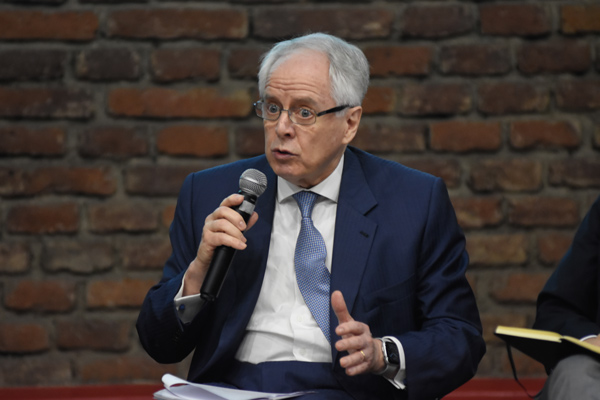 CFA encarga a la OCDE informe para determinar qué tan sostenibles son las finanzas públicas chilenas