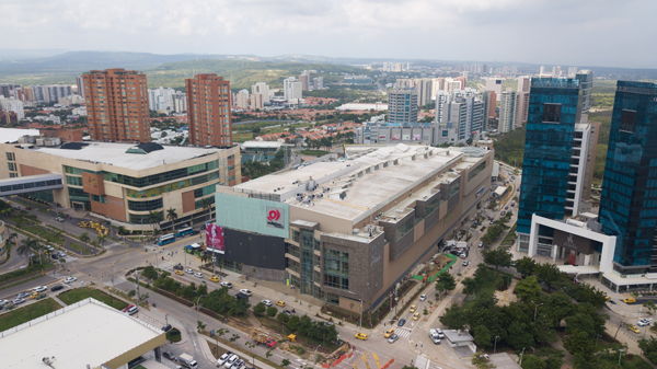 El centro comercial en Barranquilla se conecta a través de puentes con otros malls de sus socios.