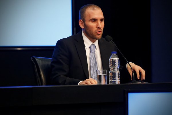 FT: Ministro de Economía argentino muestra una mejor manera de enfrentar las crisis de deuda