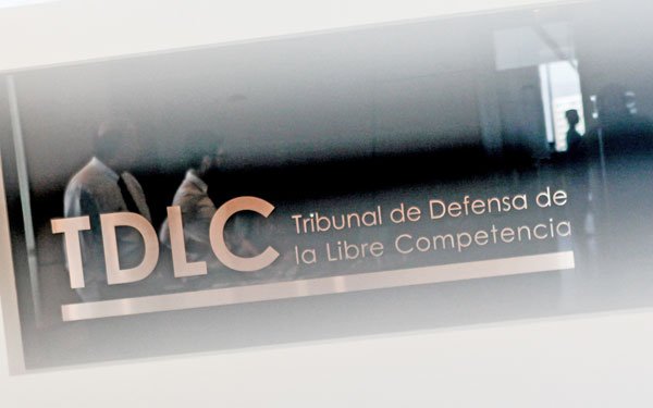 Las partes involucradas, Bci y la FNE acudieron hasta el Tribunal de Defensa de la Libre Competencia para dar a conocer sus argumentos. Fotos: Rodolfo Jara