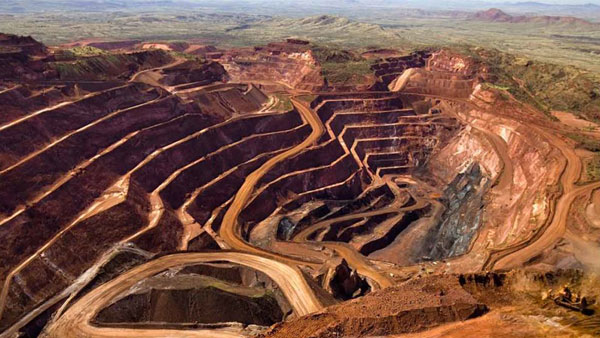 El depósito, cerca de la frontera paquistaní con Irán y Afganistán, iba a convertirse en uno de los mayores yacimientos de cobre y oro del mundo.