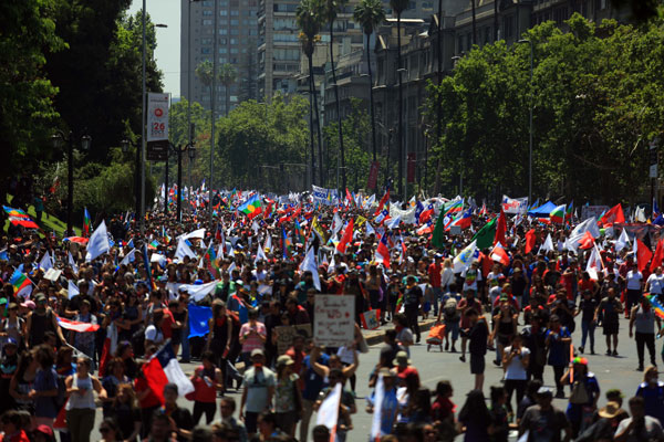 Según el Banco Central, las manifestaciones y los problemas de orden público tendrán un efecto relevante en la actividad y el empleo. Foto: Agencia Uno