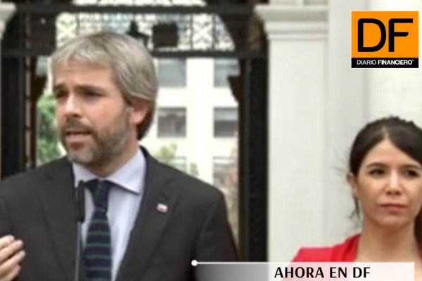 <p>Ahora en DF: Finaliza reunión del Consejo de Seguridad Pública en La Moneda</p>