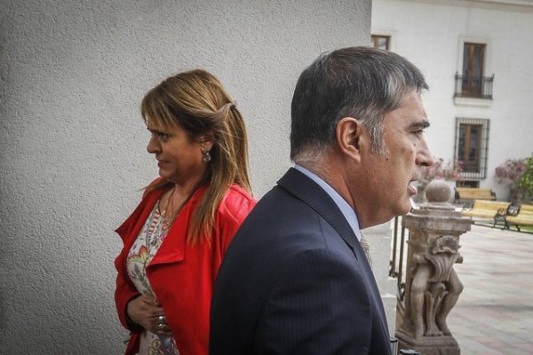Piñera llama a los timoneles de Chile Vamos para intentar poner orden en oficialismo