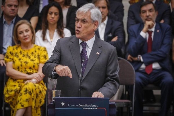 Presidente Piñera y nueva Constitución: debe incluir autonomía de organismos claves como Banco Central y Tribunal Constitucional