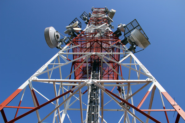 Ex Subtel advierte que proyecto de roaming nacional limitará inversión: “Ninguna firma construirá redes”