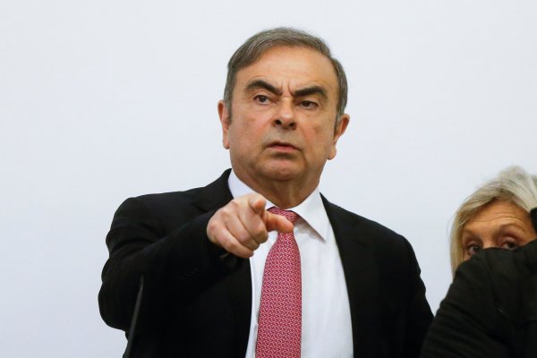 Carlos Ghosn, exjefe de Nissan, dice haber sido tratado brutalmente en Japón