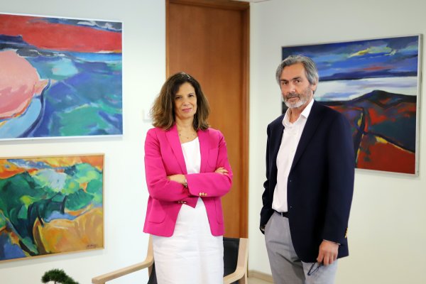 Alejandra Isbej y José Monsalve, socios de Deva Chile. Foto: Rodolfo Jara