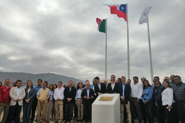 <p>El ministro Juan Carlos Jobet y Paolo Pallotti, gerente general de Enel Chile, encabezaron el cierre de la central Tarapacá.</p>