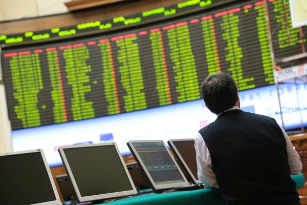 Inversionistas de fondos de APV suben 23%