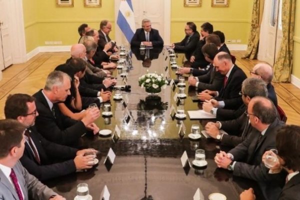Fernández enviará proyecto al Congreso argentino para incentivar inversiones en hidrocarburos