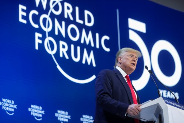 <p>Davos: Trump destaca poder económico de EEUU y minimiza el pesimismo por cambio climático</p>