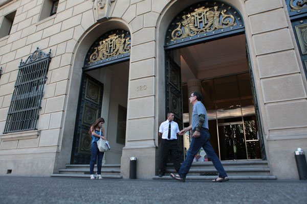 Mercado asume para este año un mayor deterioro en la inversión y en el cuadro fiscal