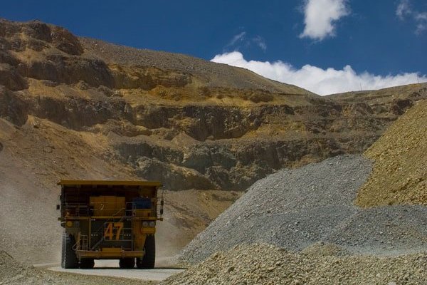 Anglo American reporta fuerte caída de producción de cobre por sequía y mineras reconocen creciente preocupación