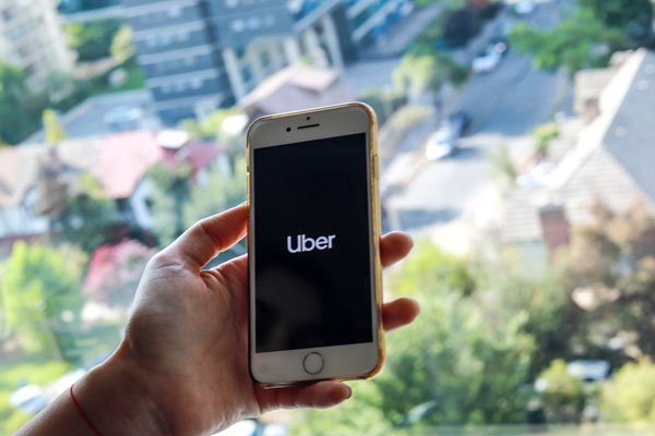 Uber y gobierno colombiano acercan posiciones para evitar que plataforma se vaya de ese país