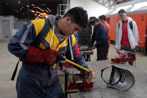 <p>Contrato para jóvenes estudiantes: los criterios complementarios de la Dirección del Trabajo</p>