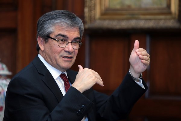 Sueldos en el Estado: Banco Central propone acotar los cargos a los que la comisión técnica les fijará sus remuneraciones