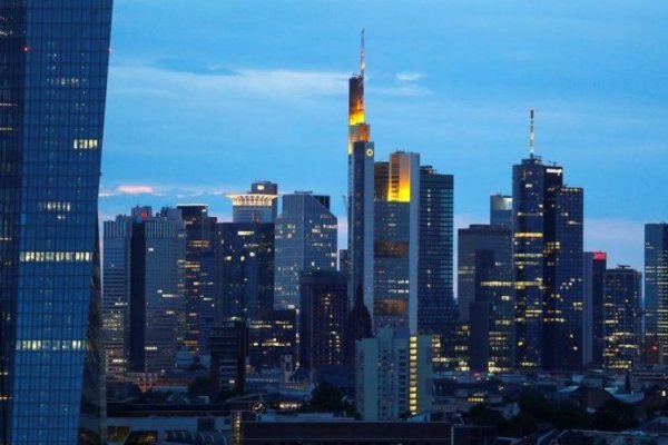 Panorama débil en servicios arruina confianza de empresarios alemanes al inicio de 2020