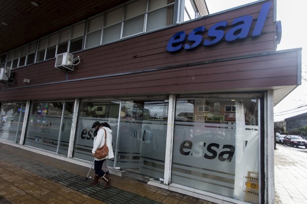 Essal: comisión investigadora aprobó poner fin a la concesión sanitaria
