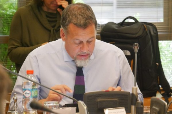 Lagos Weber advierte que la reforma tributaria solo se hace cargo del corto plazo
