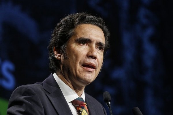 Briones emplaza a empresarios por pérdida de confianza en el sector