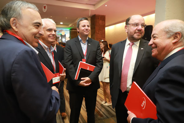 Carrera por liderar la CPC genera amplio debate entre ejecutivos y empresarios