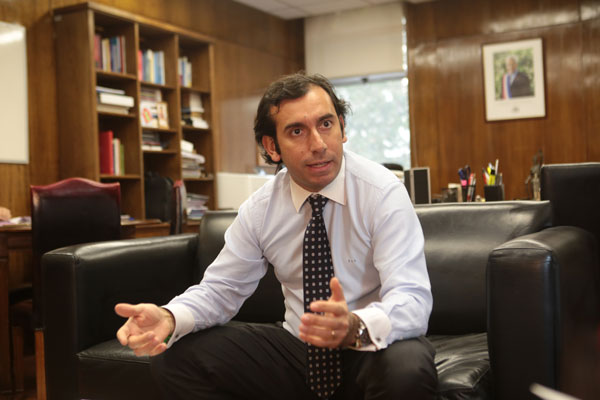 Arab y agenda laboral: “No podemos inmovilizarnos porque la tramitación legislativa no sea lo rápida que queremos”