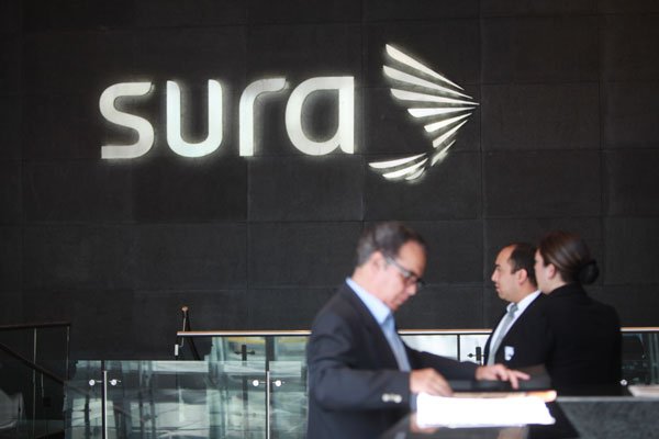 Presidente de Sura en colombia deja el cargo