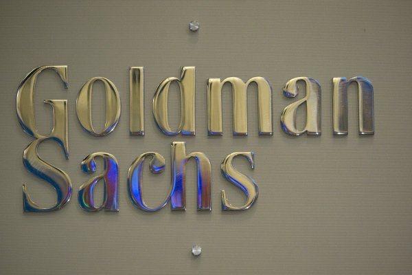 Goldman Sachs: brote del virus de Wuhan afectará el crecimiento de China y EEUU