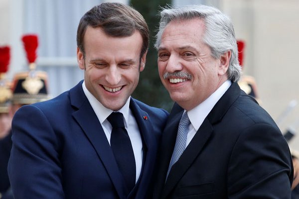 Macron da fuerte apoyo a Fernández ante renegociación de deuda con el FMI