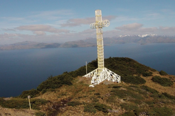Ponen en venta casi 100 mil hectáreas en la llamada "la primera roca de América" en la Patagonia