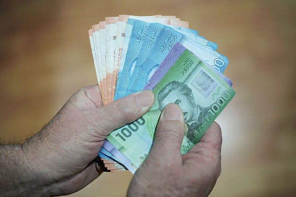 Expectativas salariales tuvieron un dispar cierre en 2019: se resintió el retail y mejoró la minería