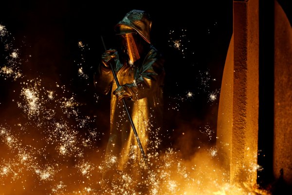 Caída en la producción industrial de la eurozona aumenta los temores por la economía del viejo continente